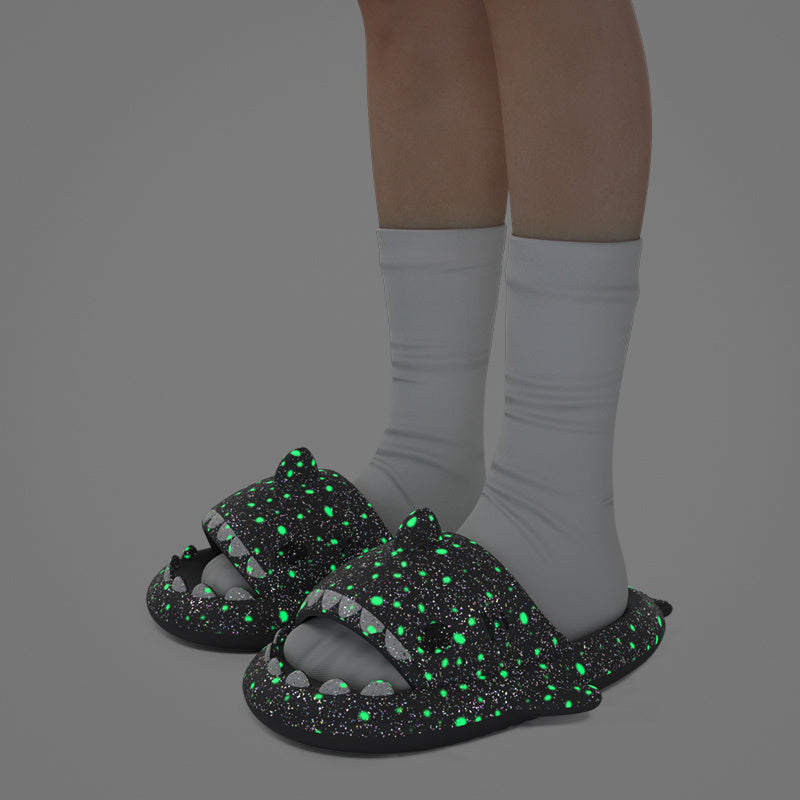 Glow in the Dark Haai Slippers – Comfortabele Antislip Sloffen