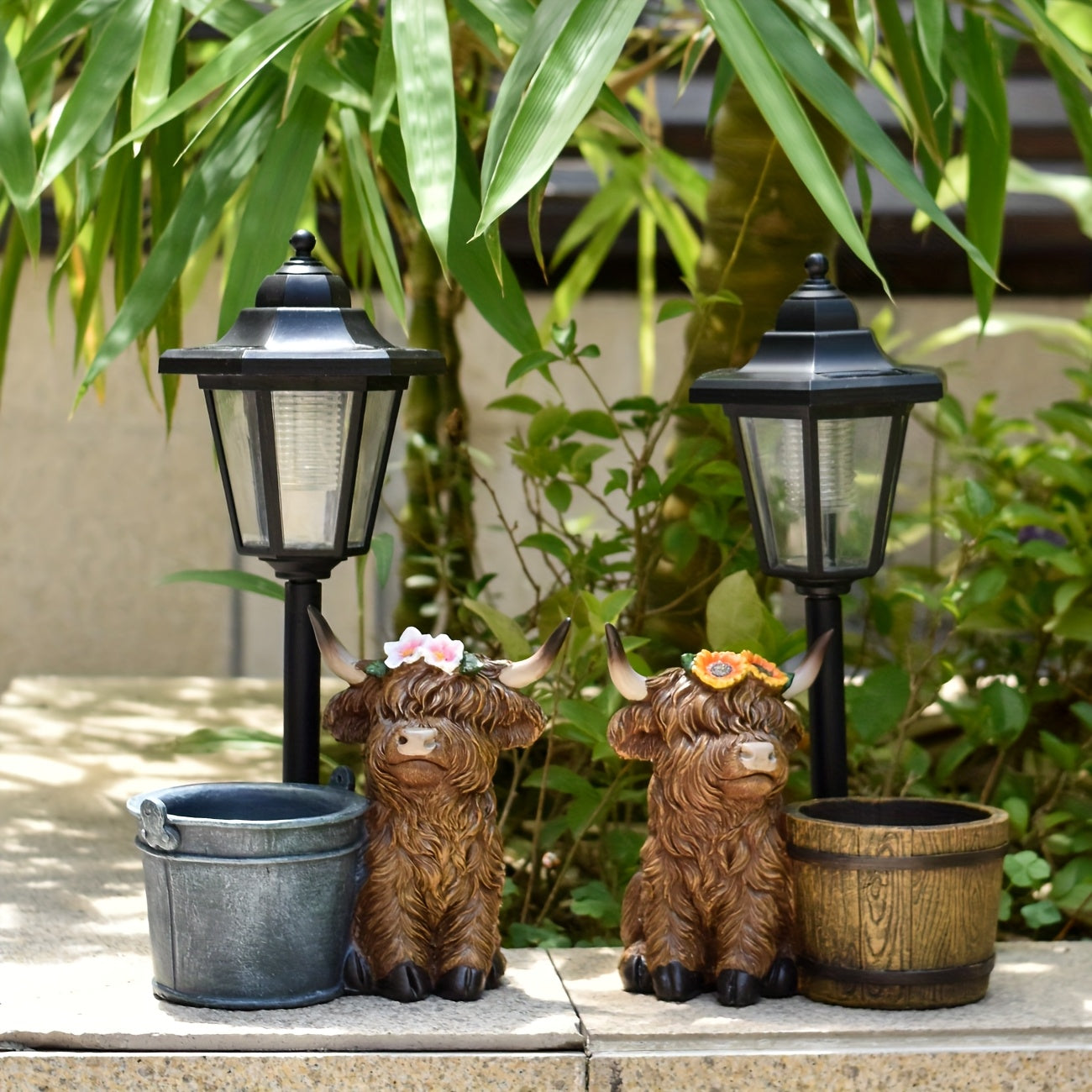 Solar Tuinbeeld Highland Koe – LED Buitenlamp met Bloempot