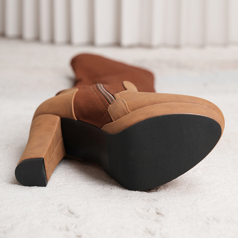 Seravina – Kniehoge Dameslaarzen in Elegant Design