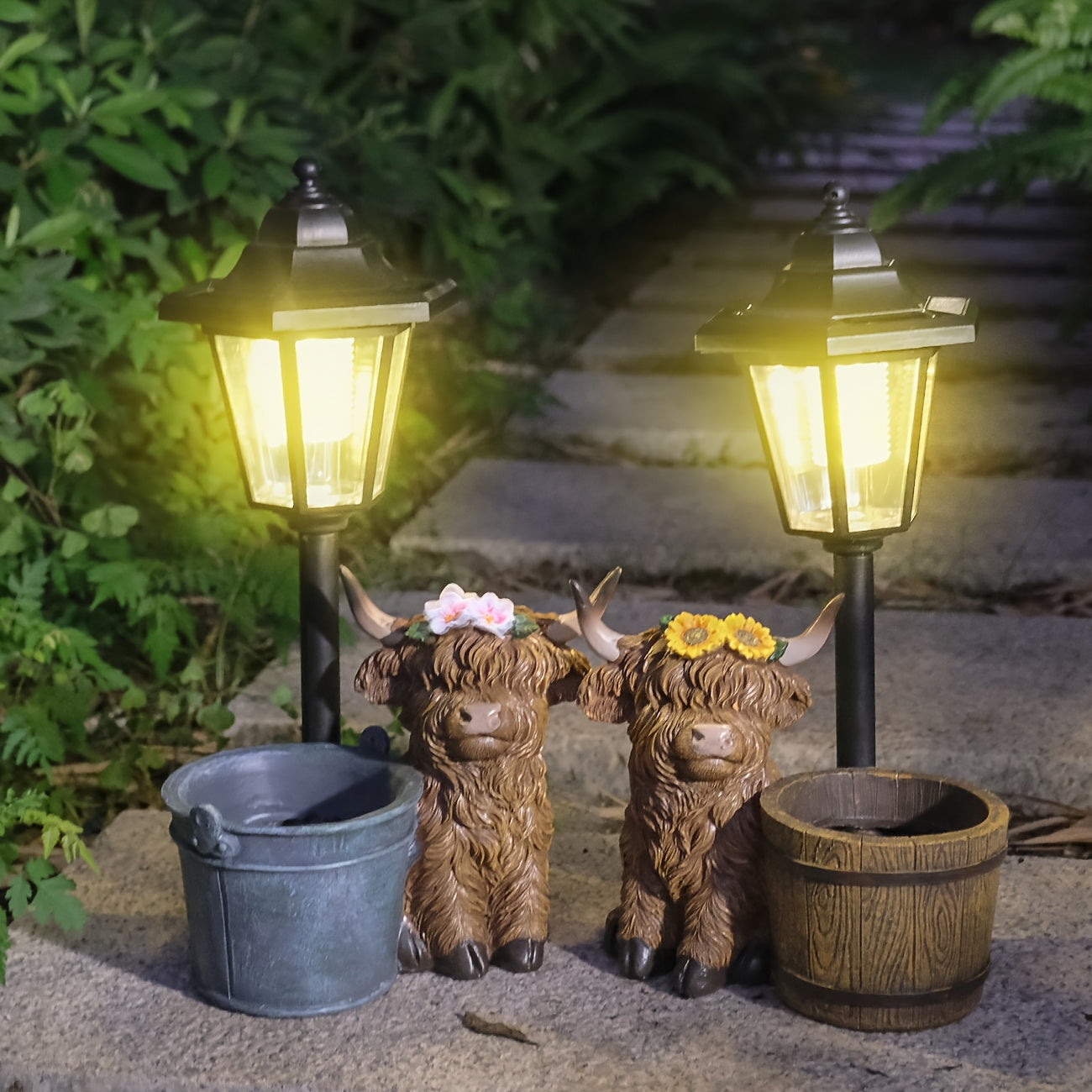Solar Tuinbeeld Highland Koe – LED Buitenlamp met Bloempot