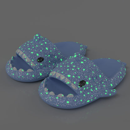 Glow in the Dark Haai Slippers – Comfortabele Antislip Sloffen