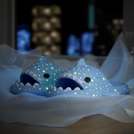 Glow in the Dark Haai Slippers – Comfortabele Antislip Sloffen