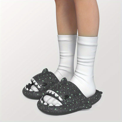 Glow in the Dark Haai Slippers – Comfortabele Antislip Sloffen